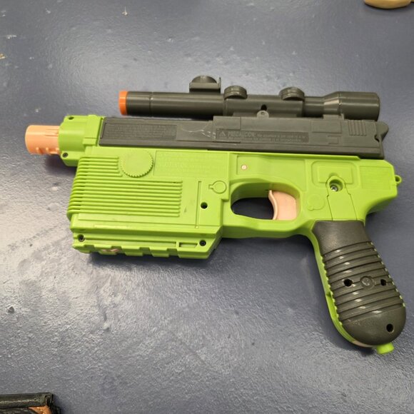 Nerf Star Wars Glowstrike Tobias Beckett Han Solo Blaster Green Lights Up - Picture 5 of 11
